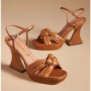 Vicenza knotted Heels size 37 (7.5)